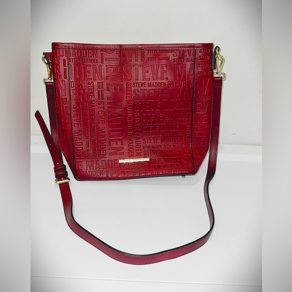 Steve Madden Burgundy Red Logo Crossbody LIKE NEW - Picture 6 of 6